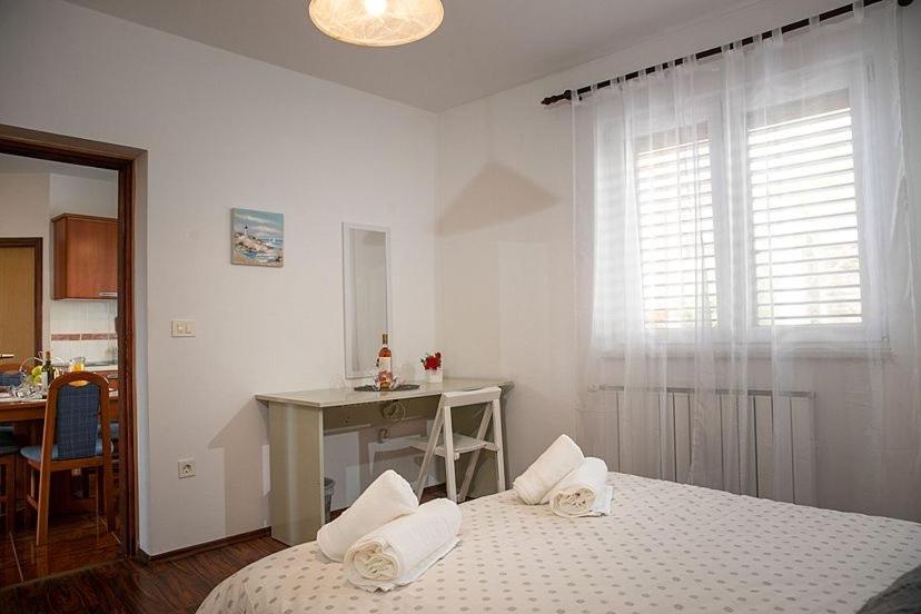 Apartment Orbanic Ровинь Экстерьер фото